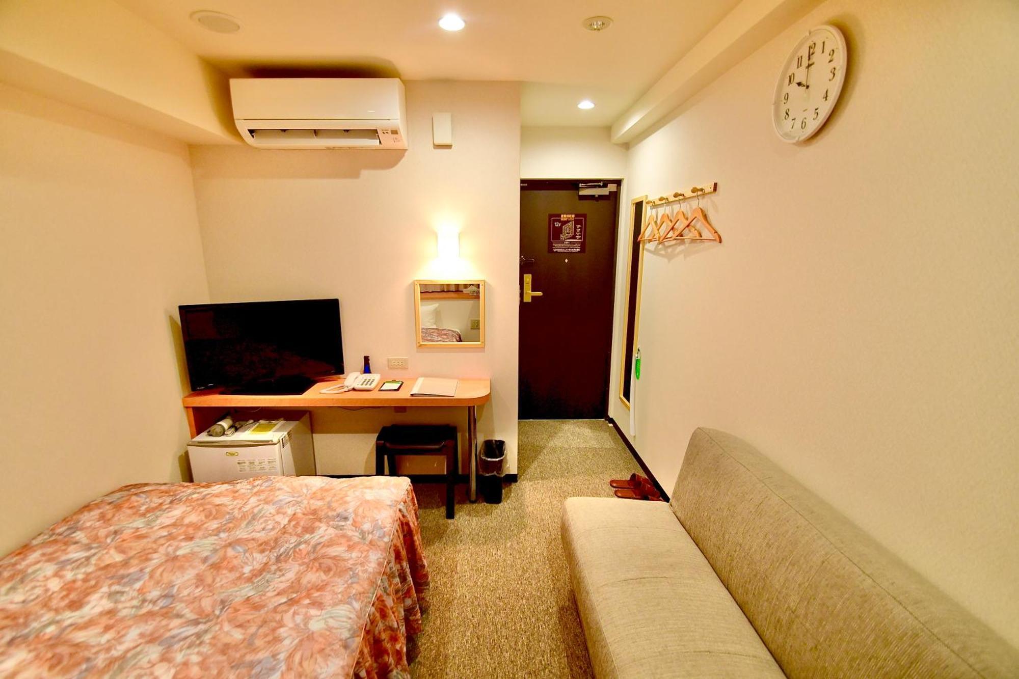 Himeji Ekimae Universal Hotel Minamiguchi מראה חיצוני תמונה