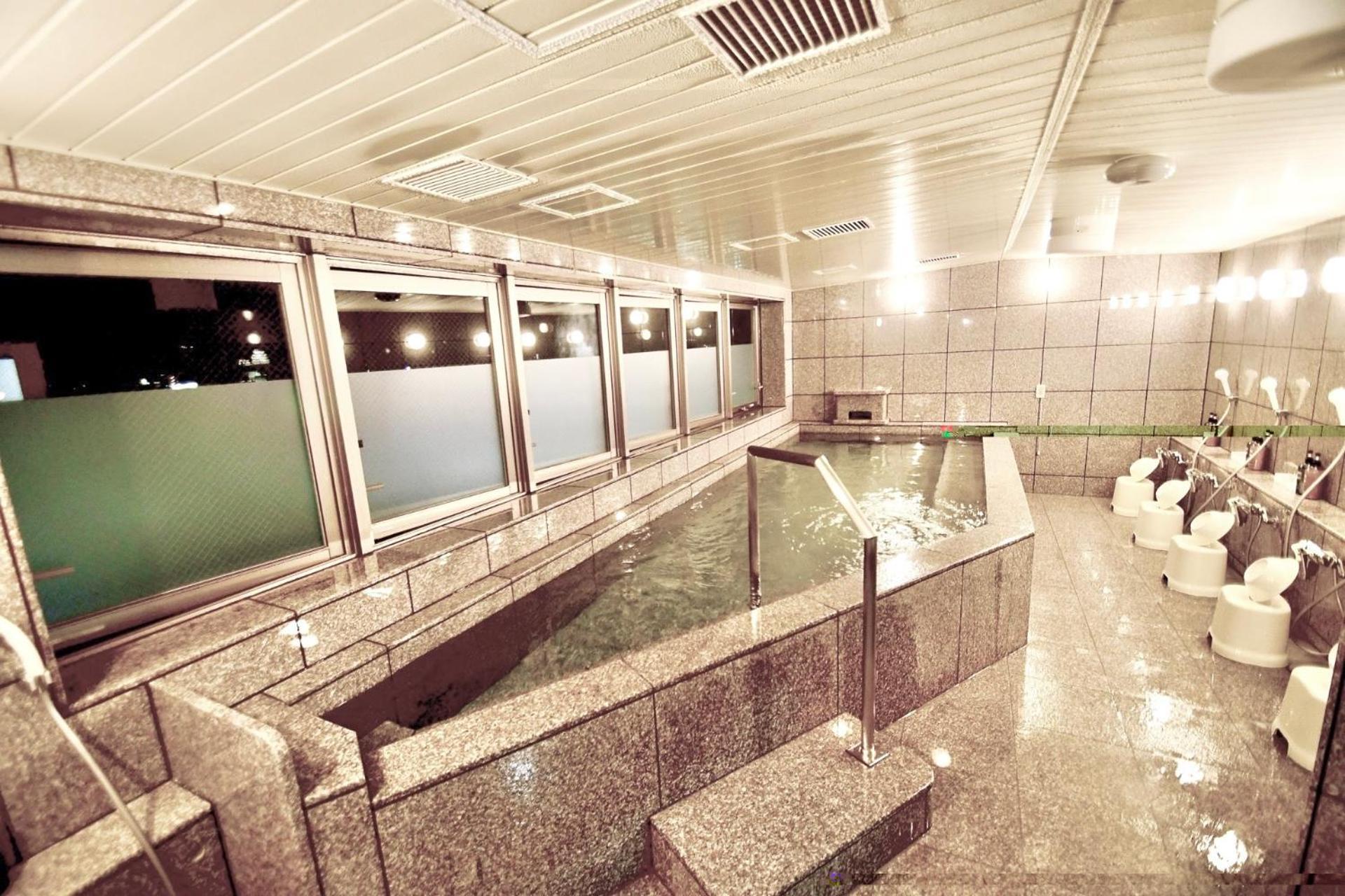 Himeji Ekimae Universal Hotel Minamiguchi מראה חיצוני תמונה